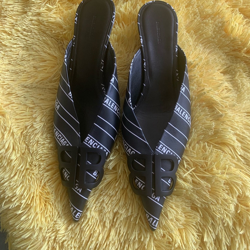BALENCIAGA Knife Mules!!